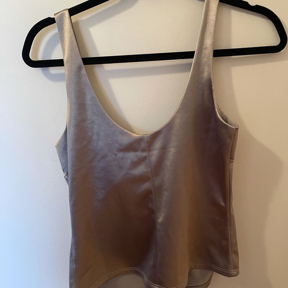 Top - Picture 3 of 3